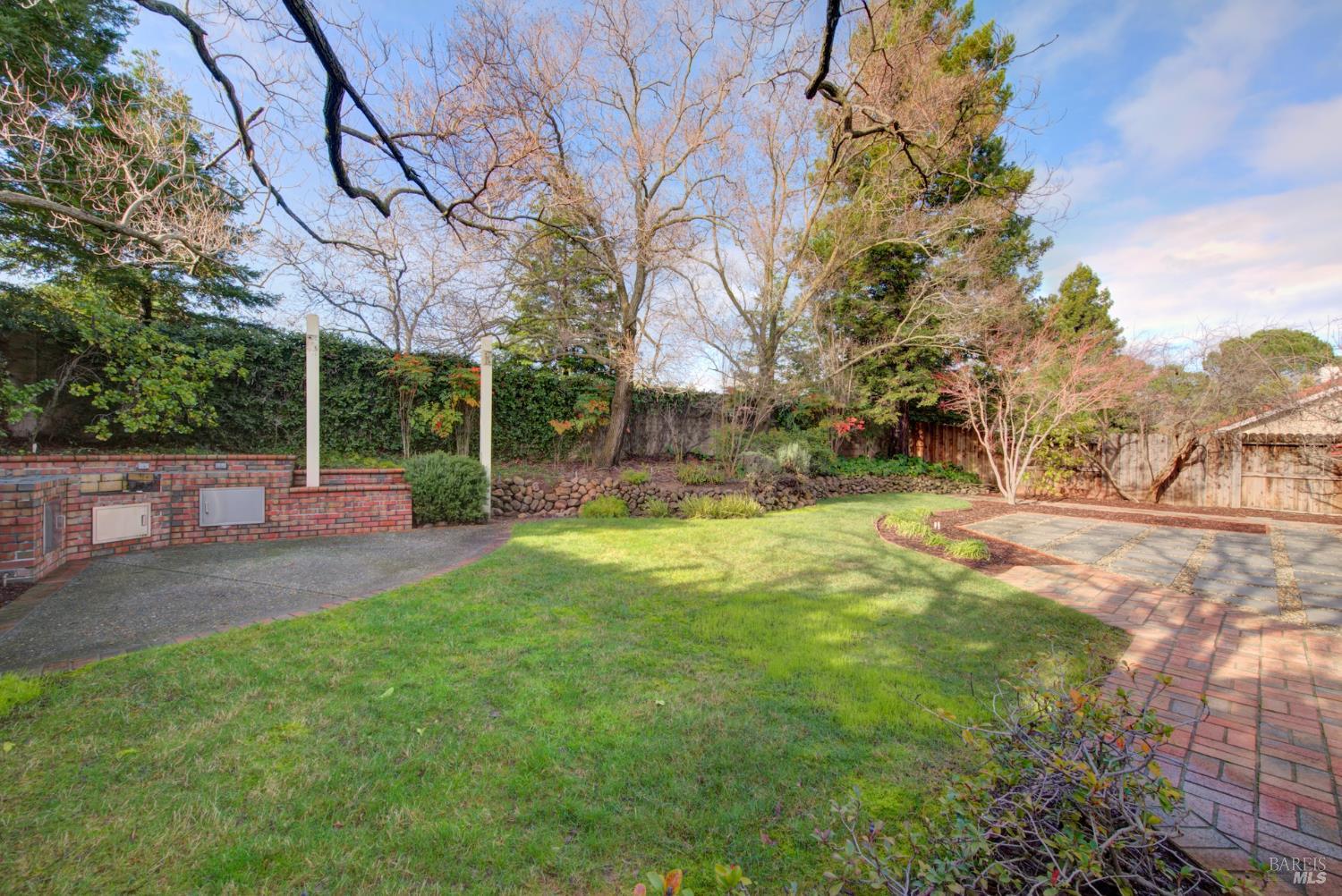 Detail Gallery Image 74 of 93 For 318 Kilgarvan Ct, Vacaville,  CA 95688 - 4 Beds | 3 Baths