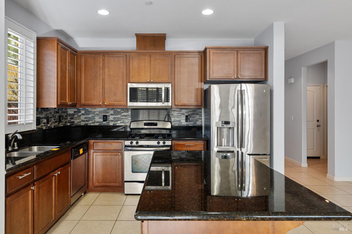 Detail Gallery Image 14 of 29 For 448 Potters Ln, Vacaville,  CA 95687 - 3 Beds | 2 Baths