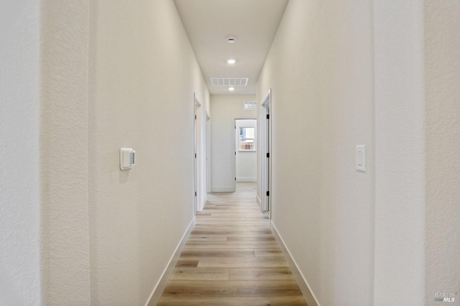 Detail Gallery Image 16 of 37 For 713 Billhook Dr, Vacaville,  CA 95687 - 4 Beds | 2/1 Baths