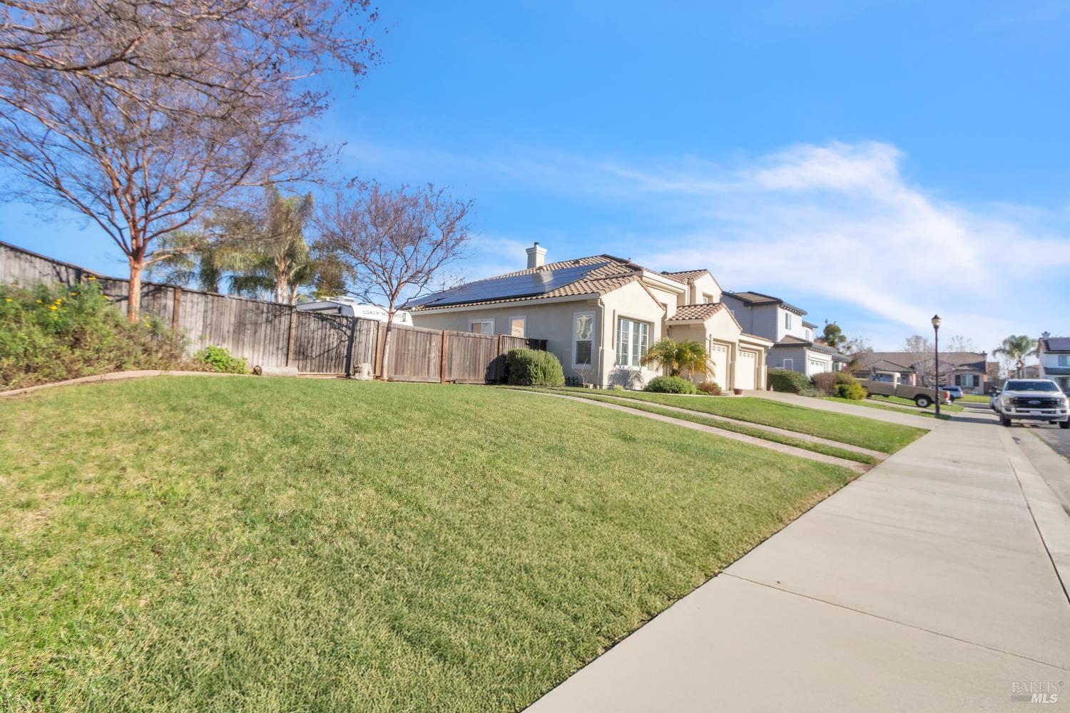 Detail Gallery Image 3 of 45 For 1120 Bello Dr, Dixon,  CA 95620 - 4 Beds | 2/1 Baths