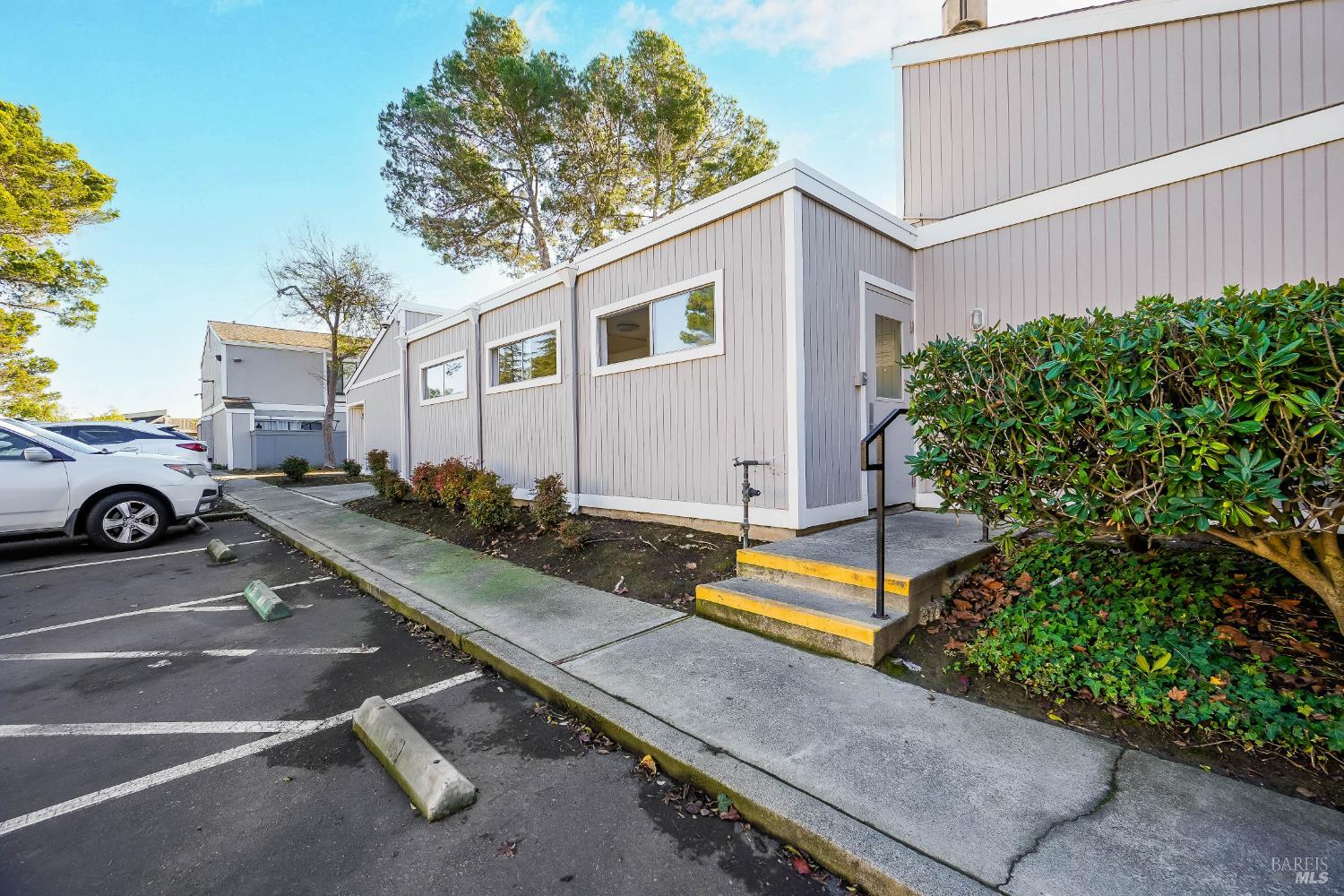 Detail Gallery Image 42 of 50 For 900 Southampton Rd #24,  Benicia,  CA 94510 - 3 Beds | 1/1 Baths