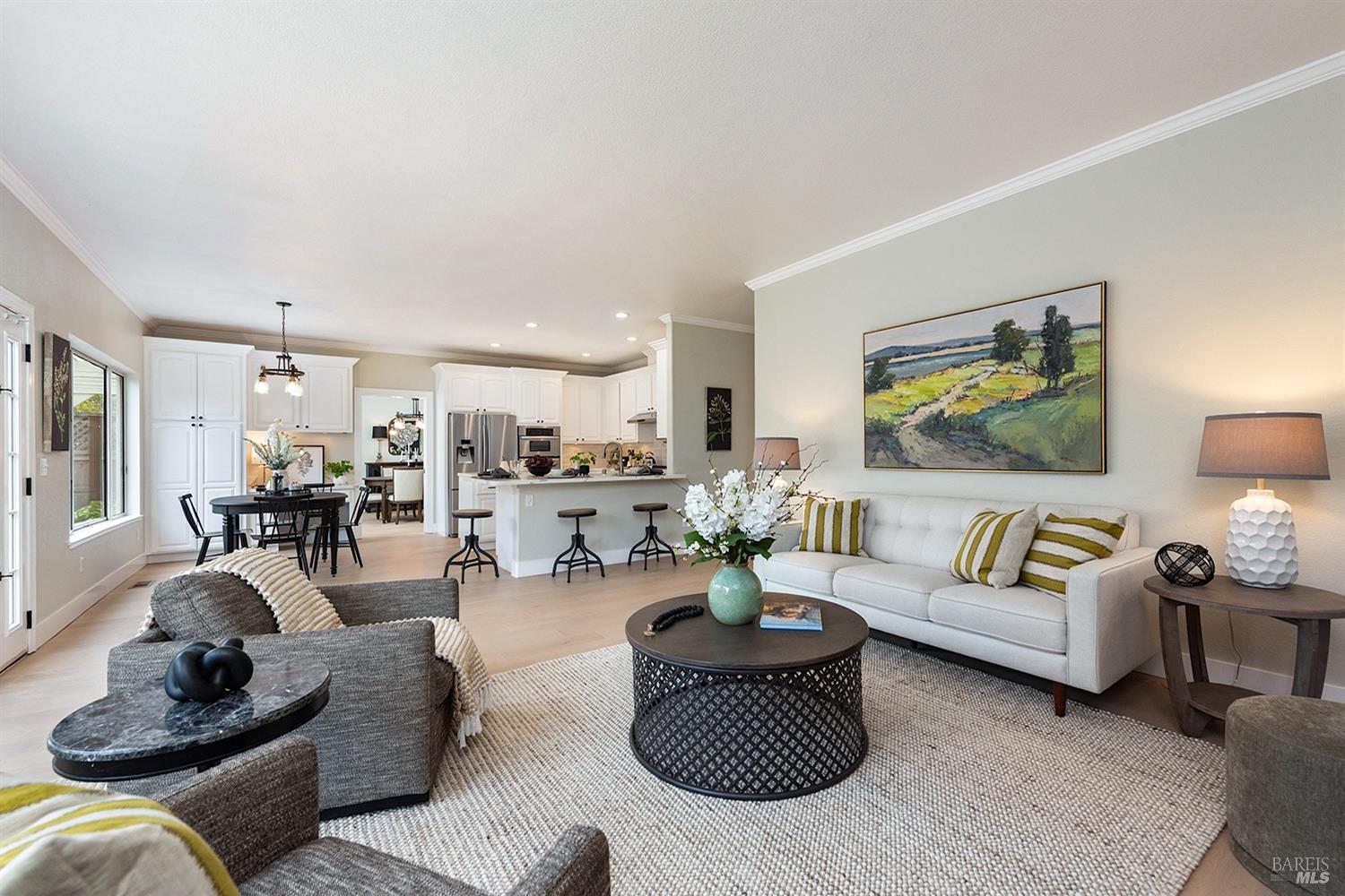 Detail Gallery Image 16 of 44 For 5426 Spring Lake Ct, Santa Rosa,  CA 95409 - 5 Beds | 3 Baths