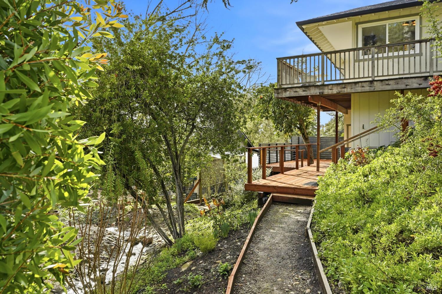 Detail Gallery Image 43 of 68 For 1814 Saint Francis Rd, Santa Rosa,  CA 95409 - 3 Beds | 2 Baths