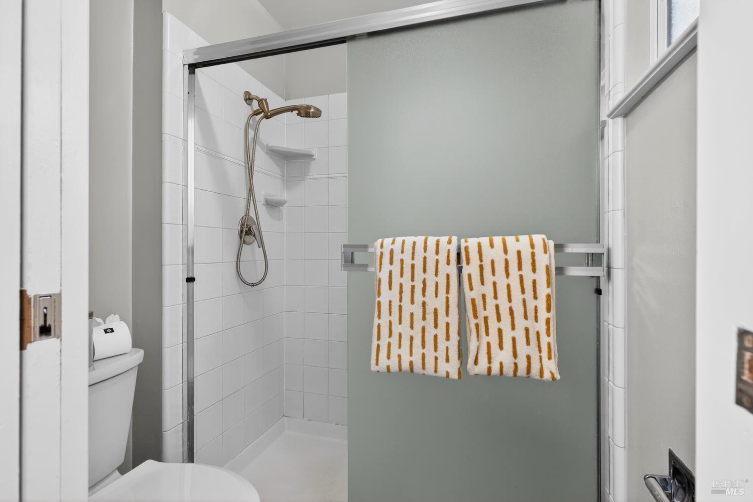 Detail Gallery Image 28 of 66 For 935 Mohr Ln, Concord,  CA 94518 - 3 Beds | 2 Baths