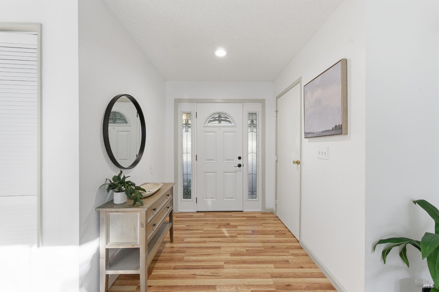 Detail Gallery Image 5 of 38 For 200 Evelyn Cir, Vallejo,  CA 94589 - 3 Beds | 2 Baths