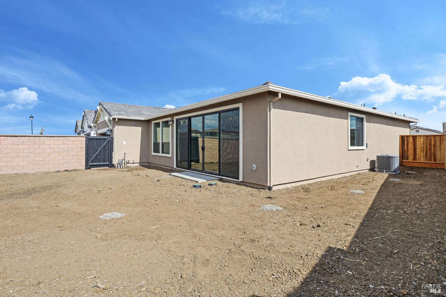 Detail Gallery Image 34 of 37 For 713 Billhook Dr, Vacaville,  CA 95687 - 4 Beds | 2/1 Baths