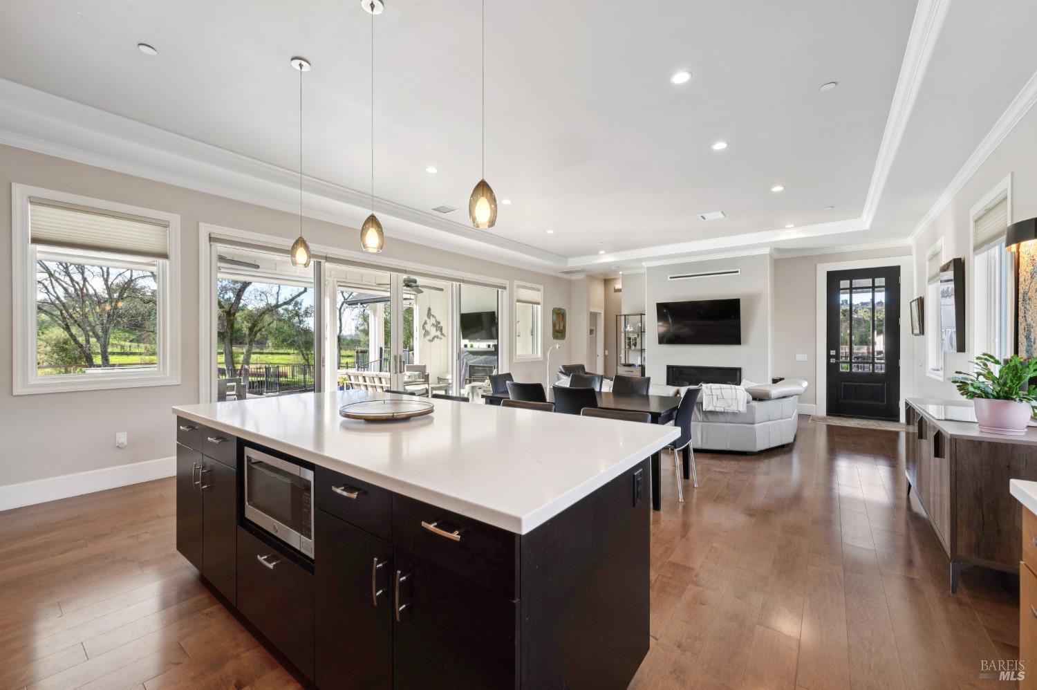 Detail Gallery Image 9 of 71 For 1840 Riebli Rd, Santa Rosa,  CA 95404 - 6 Beds | 5/2 Baths