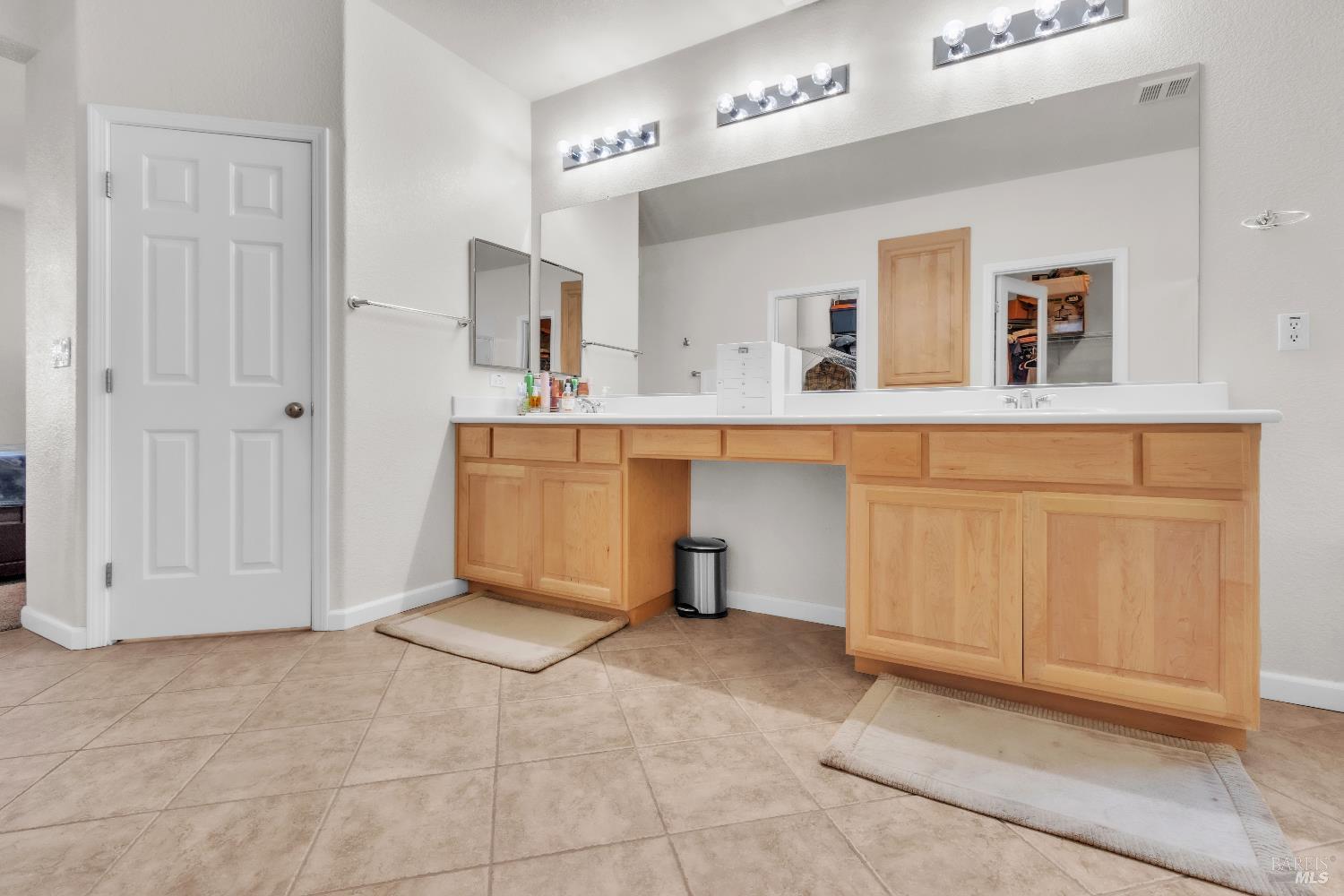 Detail Gallery Image 27 of 45 For 1120 Bello Dr, Dixon,  CA 95620 - 4 Beds | 2/1 Baths