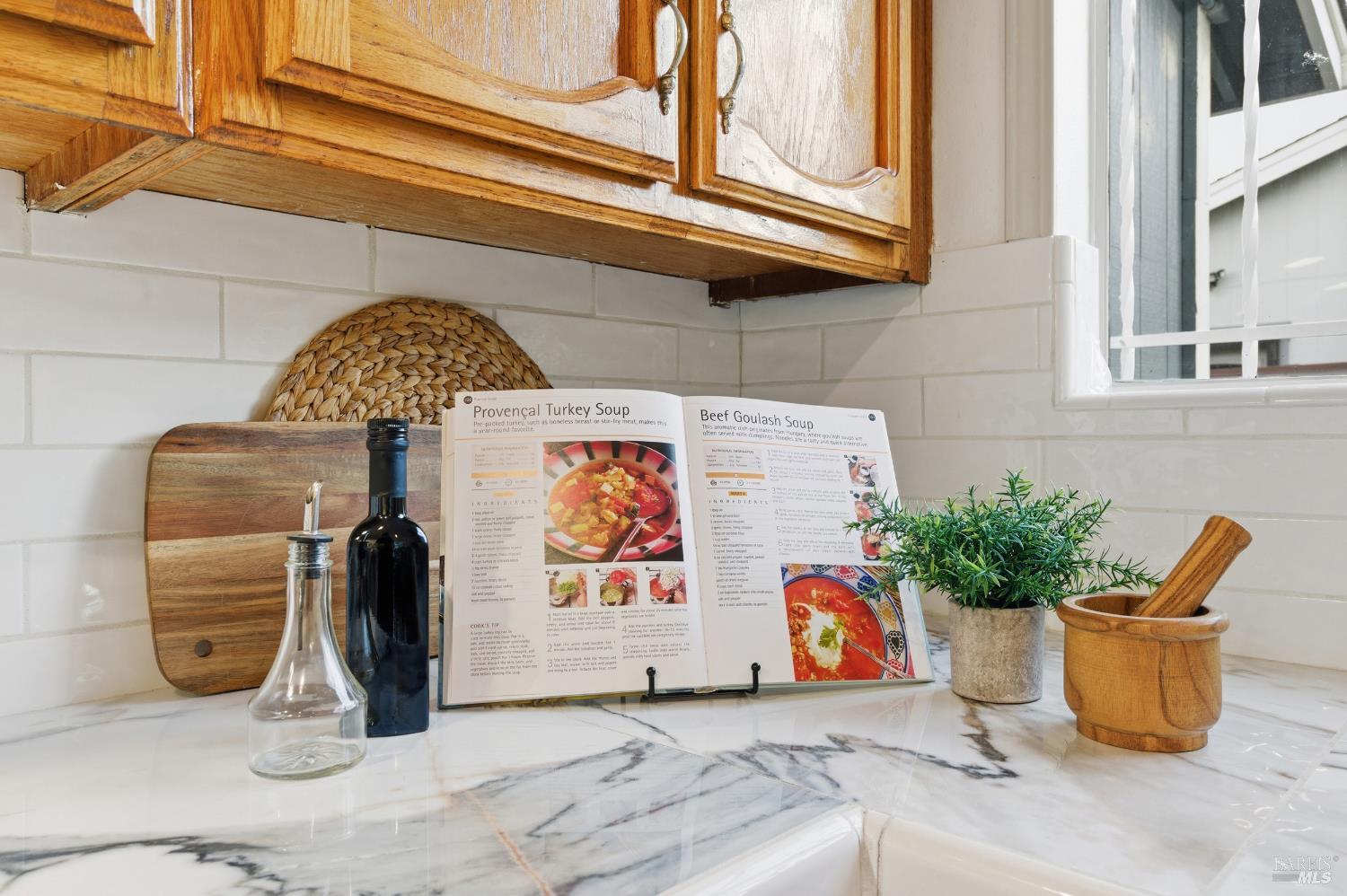 Detail Gallery Image 15 of 38 For 200 Evelyn Cir, Vallejo,  CA 94589 - 3 Beds | 2 Baths