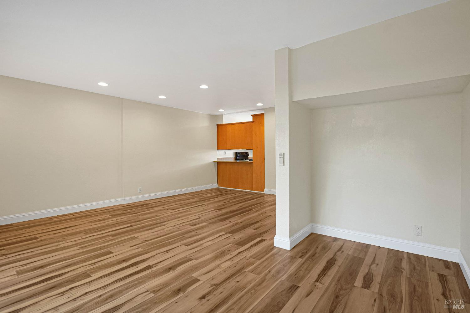 Detail Gallery Image 26 of 50 For 900 Southampton Rd #24,  Benicia,  CA 94510 - 3 Beds | 1/1 Baths