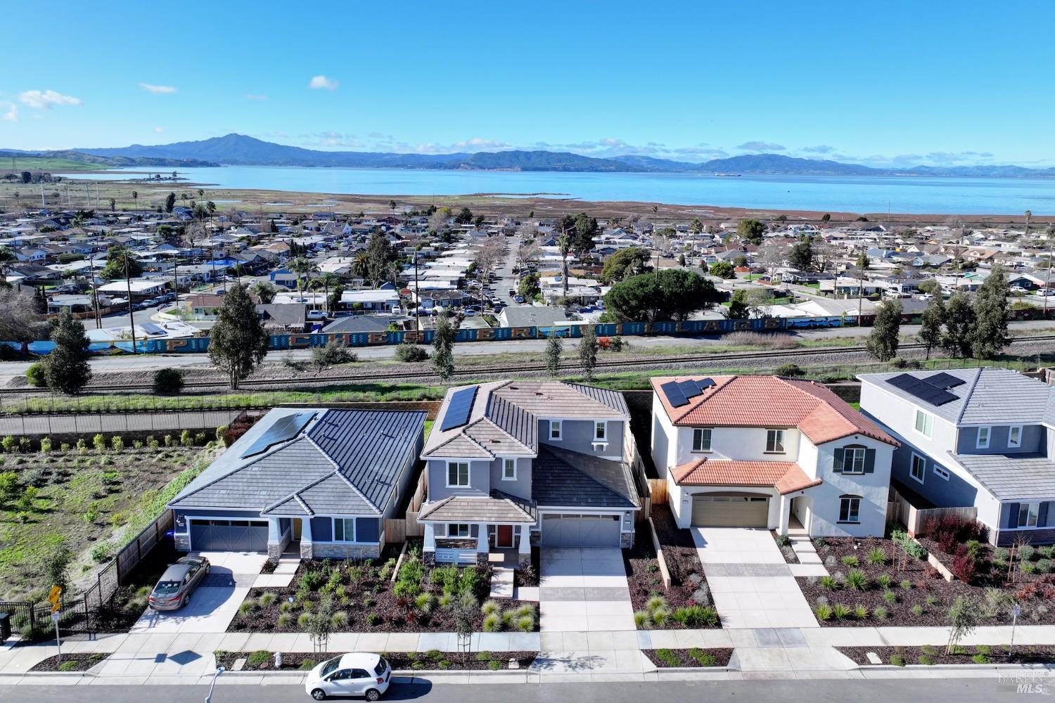 Detail Gallery Image 8 of 89 For 4107 Markovich Ct, San Pablo,  CA 94806 - 4 Beds | 3 Baths