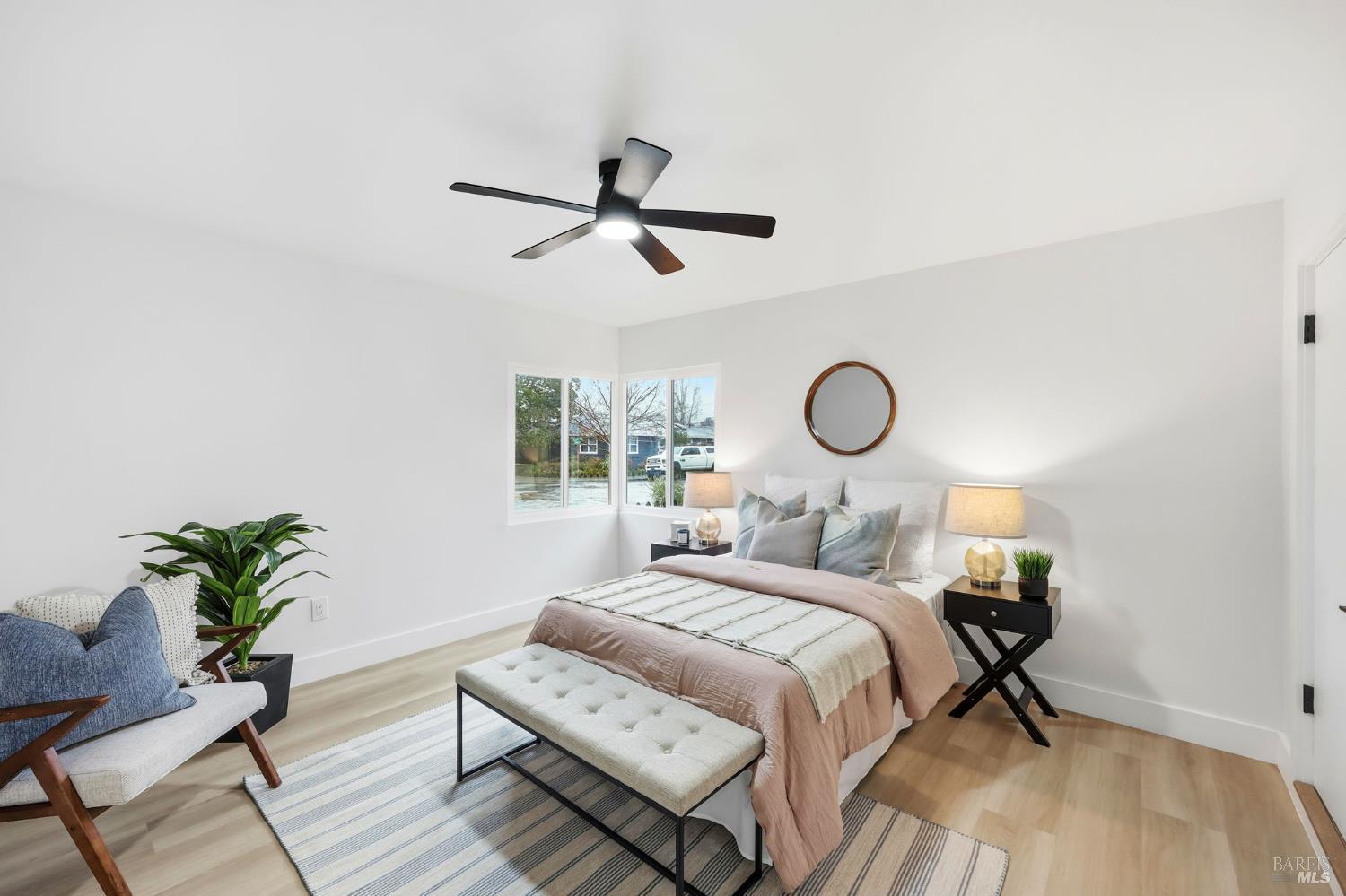 Detail Gallery Image 10 of 20 For 2132 Geary Dr, Santa Rosa,  CA 95404 - 2 Beds | 2 Baths