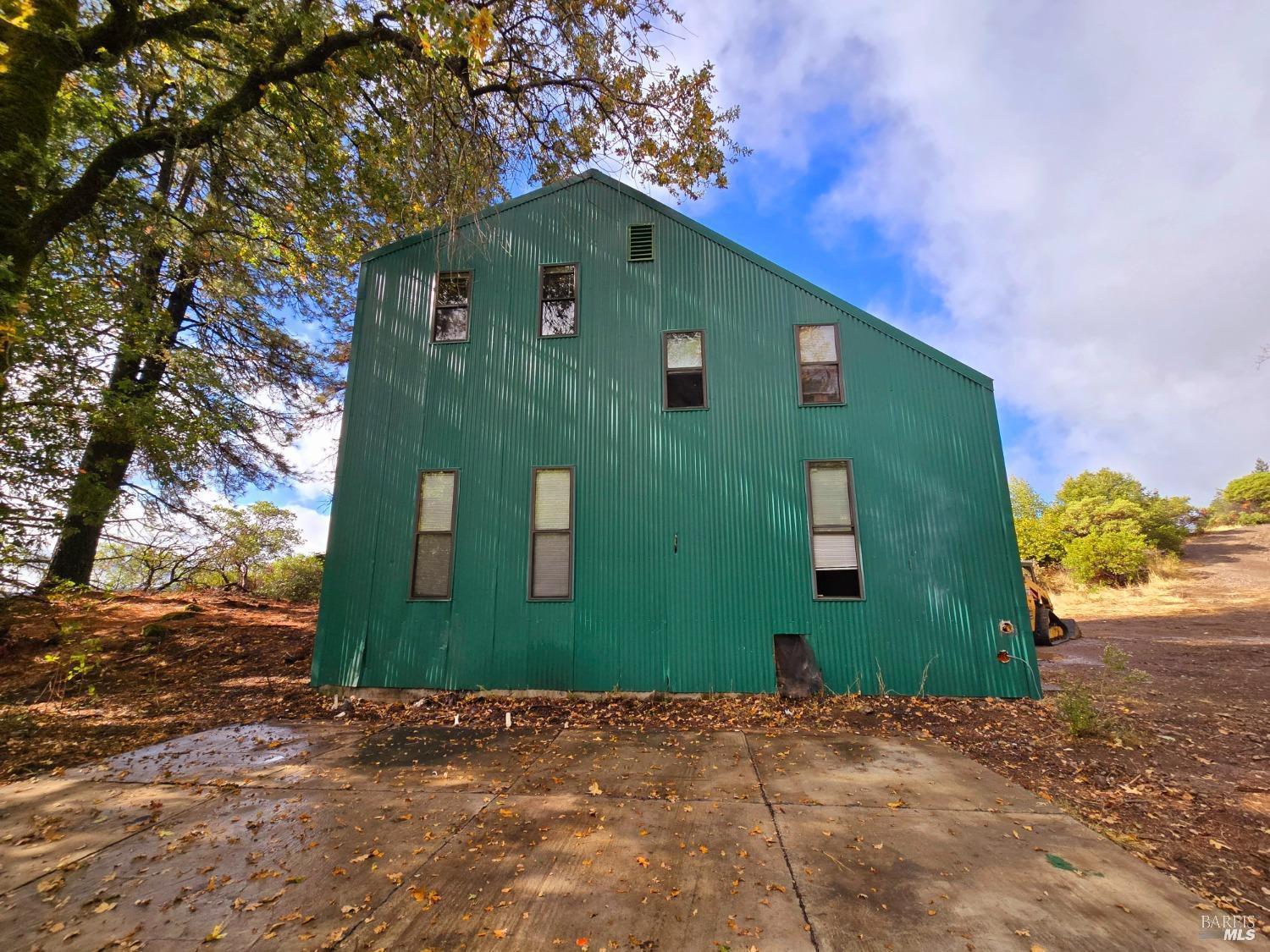 Detail Gallery Image 19 of 34 For 32120 Shimmins Ridge Rd, Willits,  CA 95490 - – Beds | – Baths