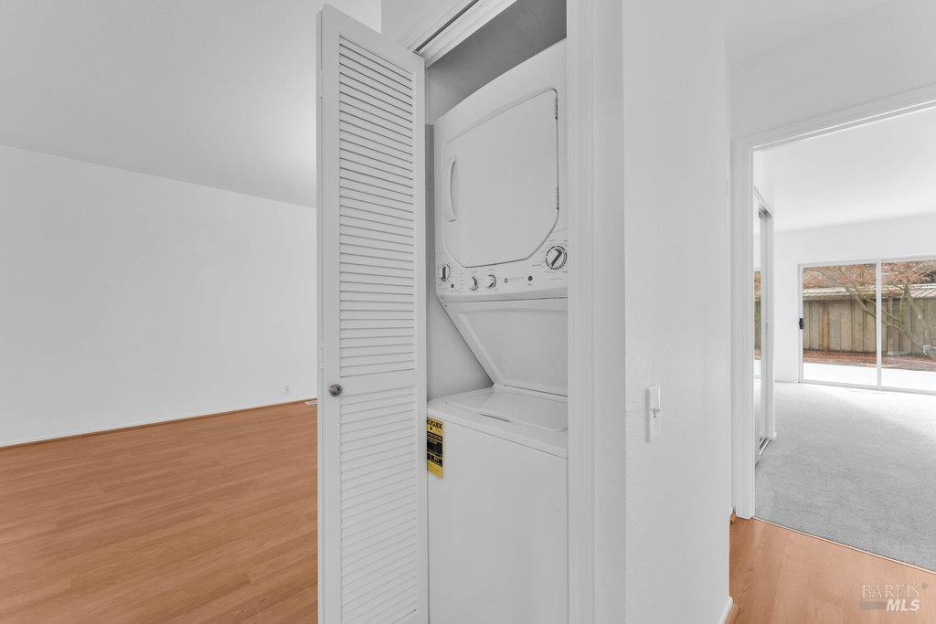 Detail Gallery Image 51 of 58 For 135 Koch Rd, Corte Madera,  CA 94925 - 2 Beds | 2 Baths