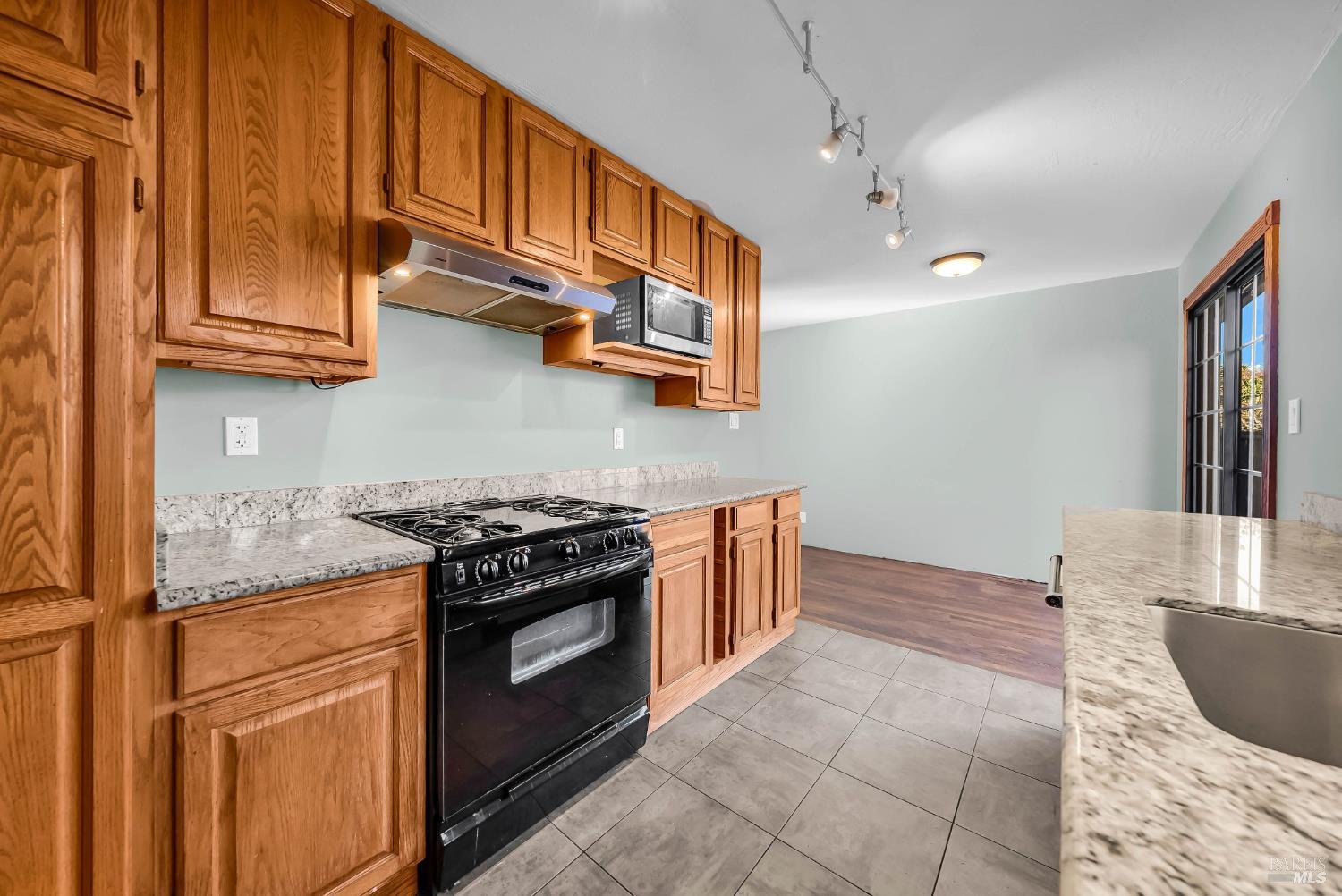 Detail Gallery Image 20 of 51 For 32 Jefferson Ave, San Rafael,  CA 94903 - 2 Beds | 1 Baths