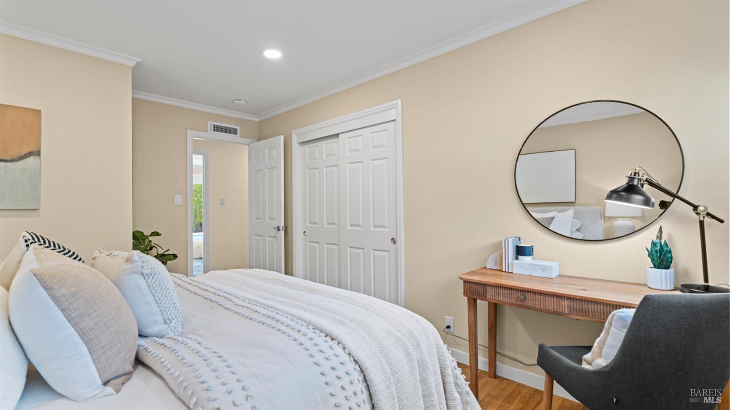 Detail Gallery Image 33 of 47 For 739 Tamarack Dr, San Rafael,  CA 94903 - 3 Beds | 2 Baths