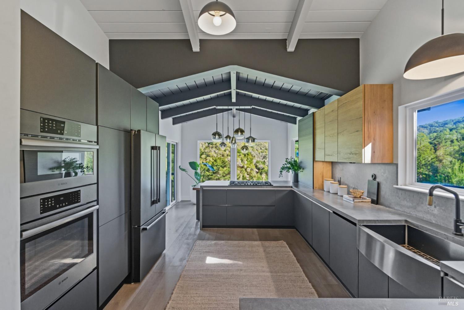 Detail Gallery Image 17 of 78 For 80 Pinto Ln, Novato,  CA 94947 - 4 Beds | 2/1 Baths