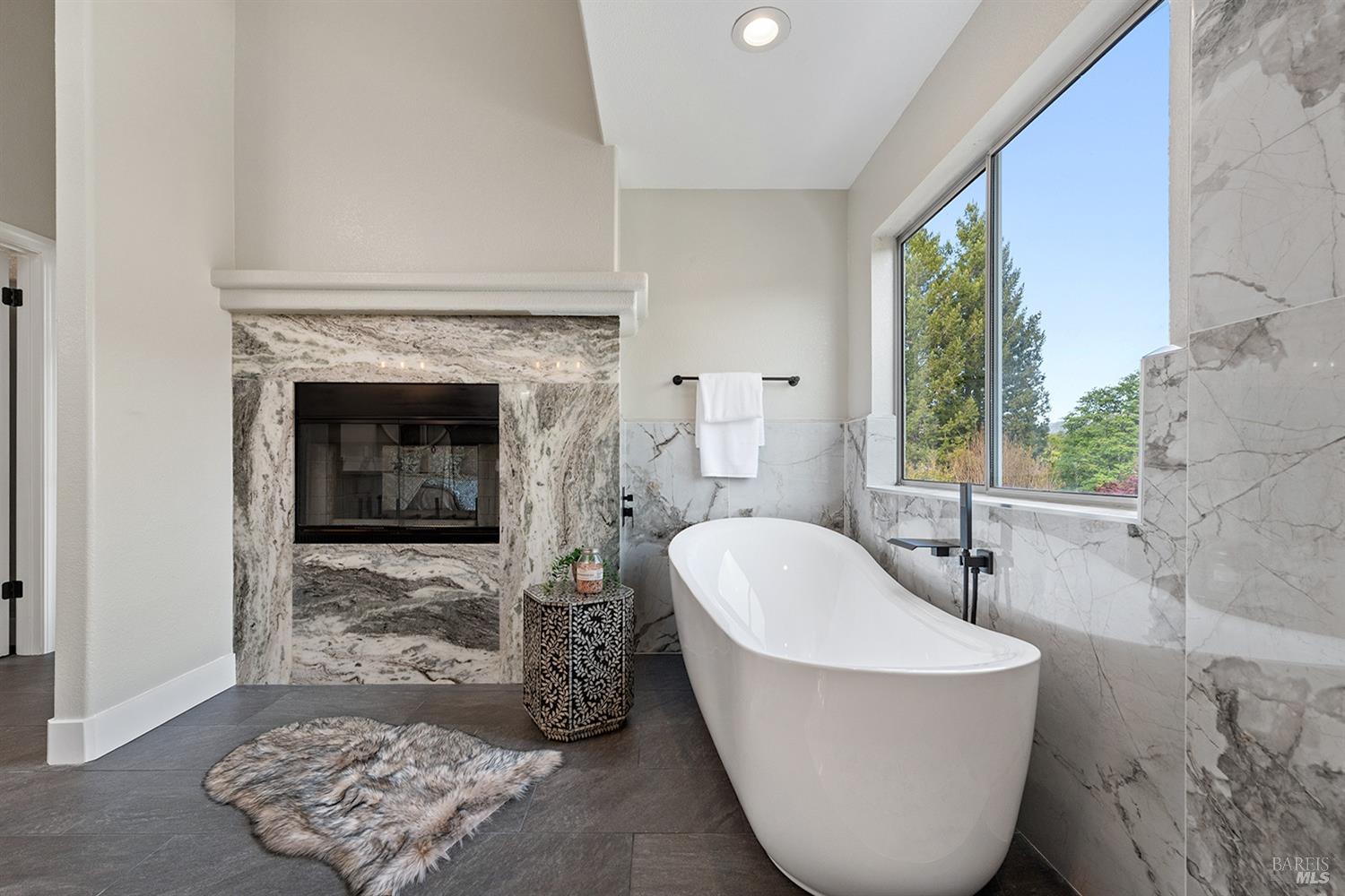 Detail Gallery Image 24 of 44 For 5426 Spring Lake Ct, Santa Rosa,  CA 95409 - 5 Beds | 3 Baths