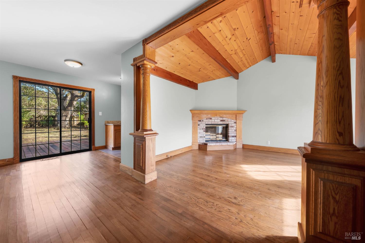 Detail Gallery Image 12 of 51 For 32 Jefferson Ave, San Rafael,  CA 94903 - 2 Beds | 1 Baths