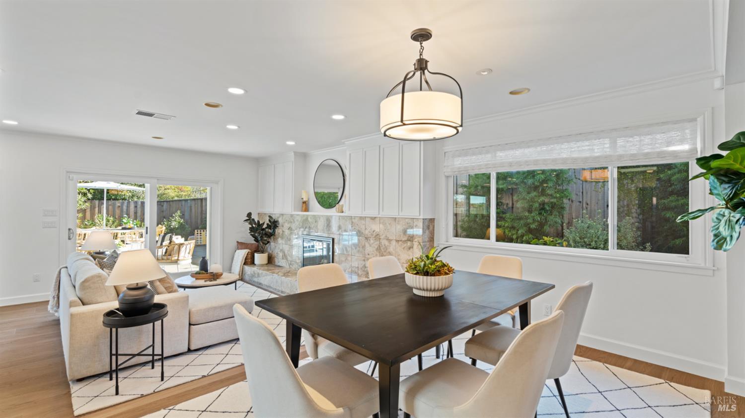 Detail Gallery Image 16 of 47 For 739 Tamarack Dr, San Rafael,  CA 94903 - 3 Beds | 2 Baths