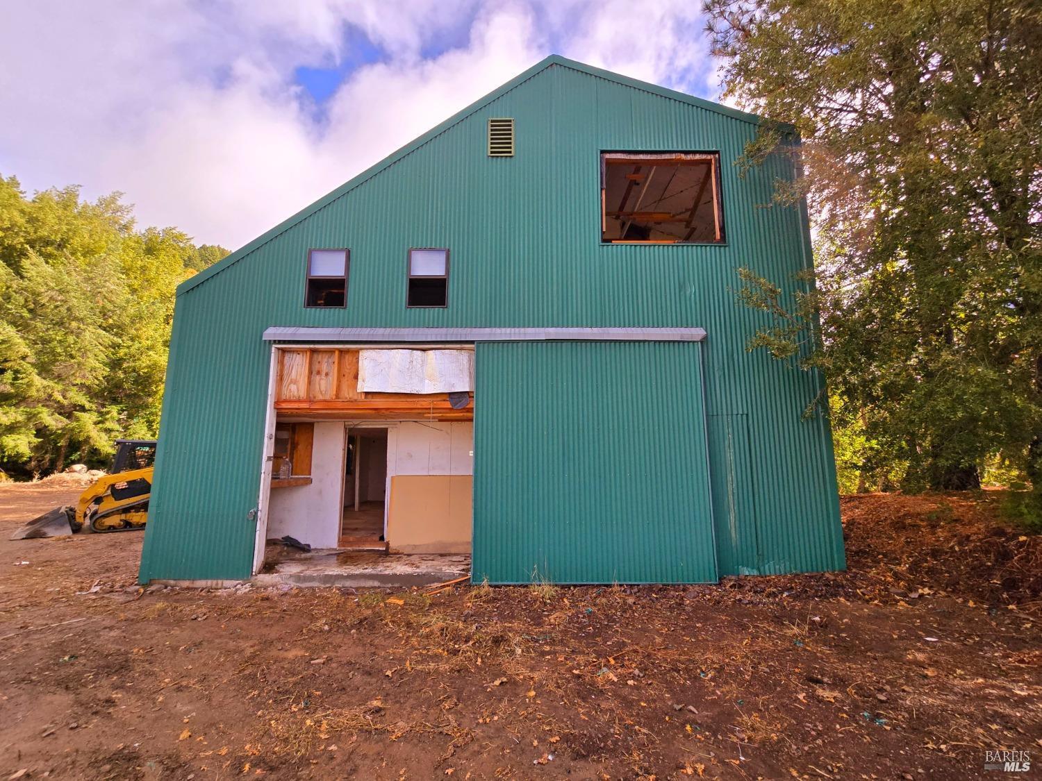 Detail Gallery Image 21 of 34 For 32120 Shimmins Ridge Rd, Willits,  CA 95490 - – Beds | – Baths