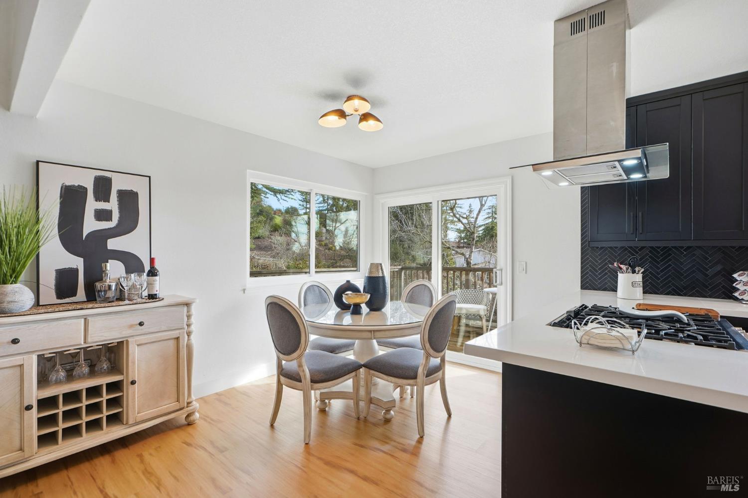 Detail Gallery Image 17 of 68 For 1814 Saint Francis Rd, Santa Rosa,  CA 95409 - 3 Beds | 2 Baths