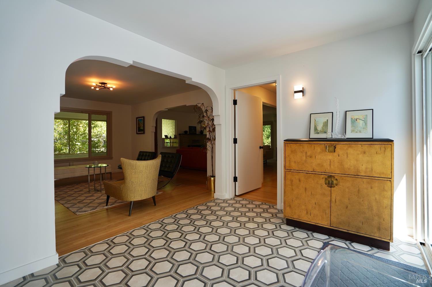 Detail Gallery Image 17 of 72 For 109 Glass Mountain Ln, Saint Helena,  CA 94574 - 3 Beds | 2/1 Baths