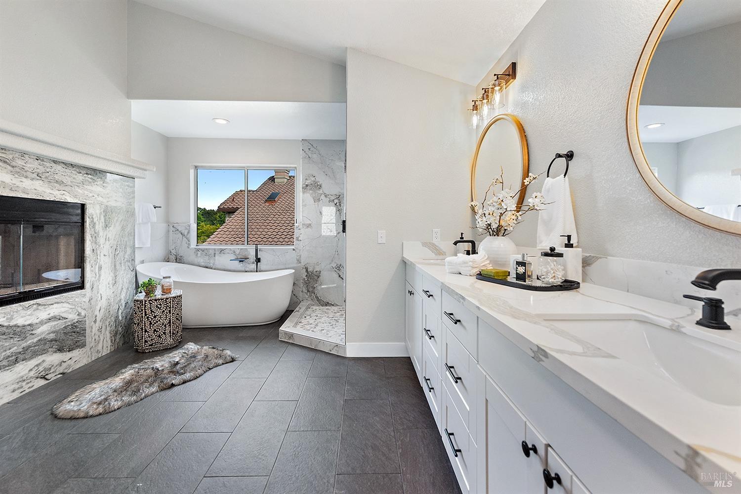 Detail Gallery Image 21 of 44 For 5426 Spring Lake Ct, Santa Rosa,  CA 95409 - 5 Beds | 3 Baths