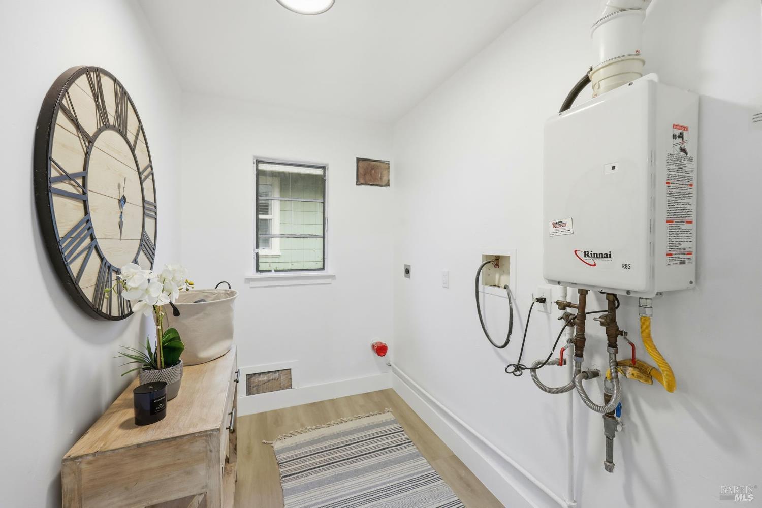 Detail Gallery Image 16 of 20 For 2132 Geary Dr, Santa Rosa,  CA 95404 - 2 Beds | 2 Baths