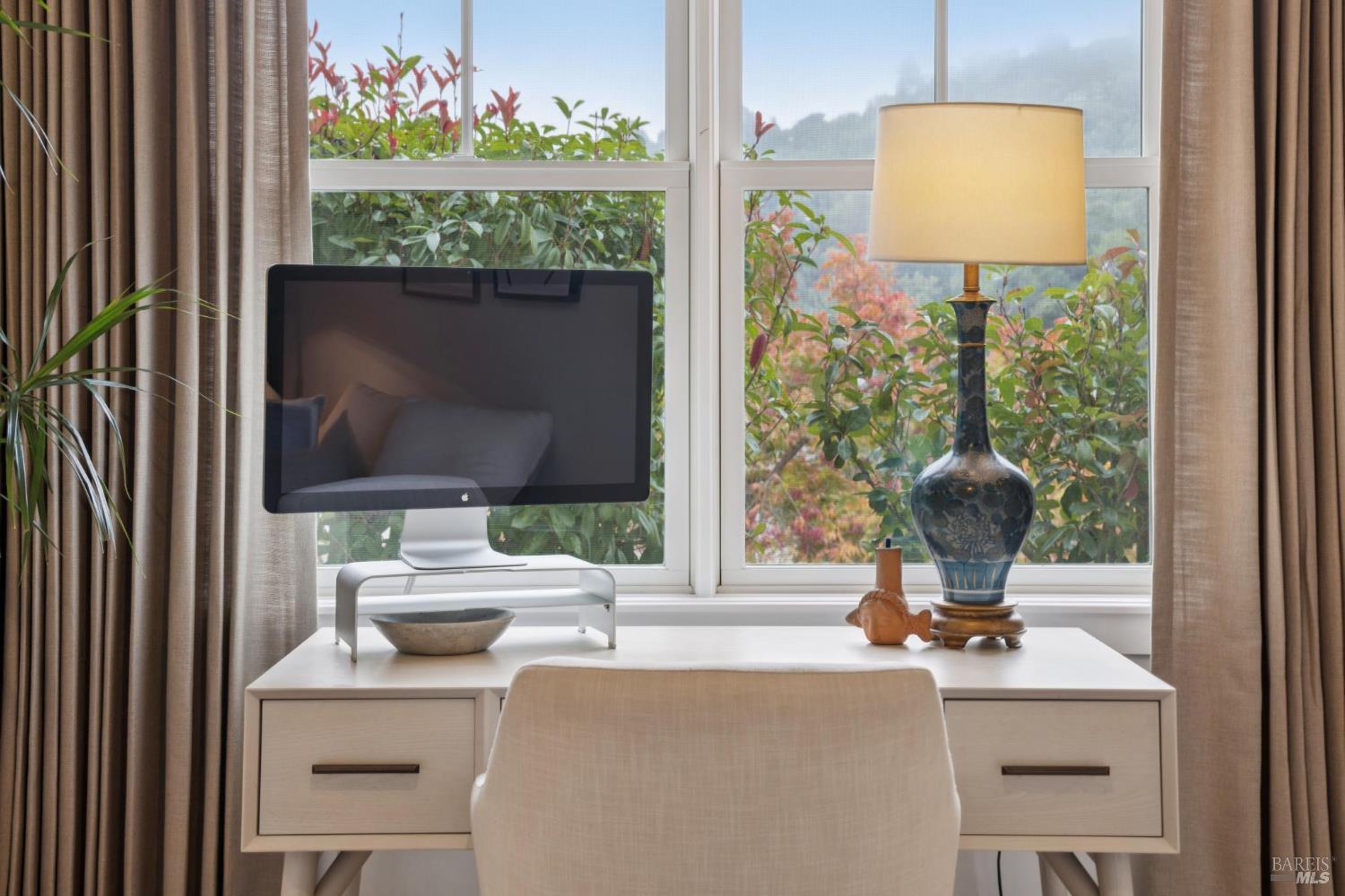 Detail Gallery Image 40 of 53 For 39 Baywood Ter, San Rafael,  CA 94901 - 4 Beds | 2/1 Baths