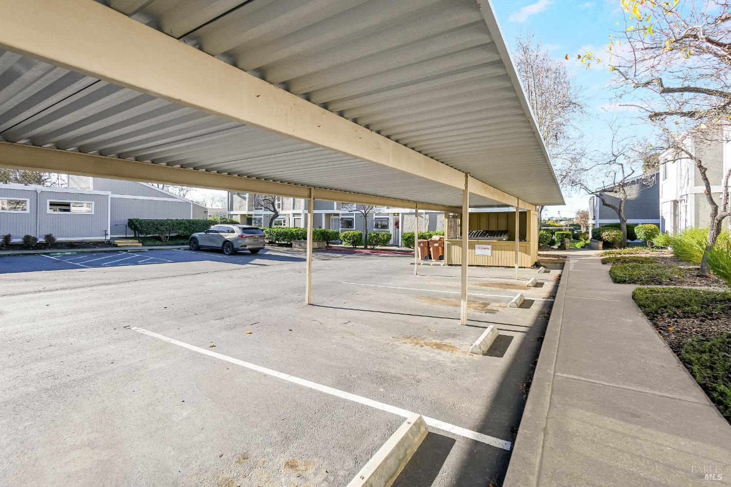 Detail Gallery Image 13 of 50 For 900 Southampton Rd #24,  Benicia,  CA 94510 - 3 Beds | 1/1 Baths