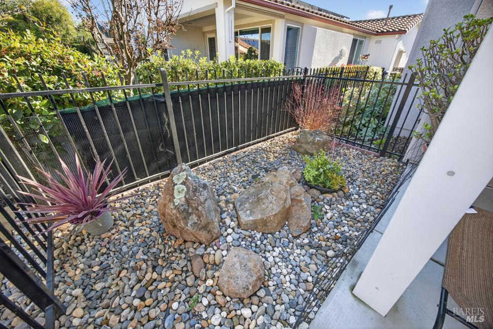 Detail Gallery Image 30 of 35 For 301 Three Rivers Way, Rio Vista,  CA 94571 - 2 Beds | 2/1 Baths