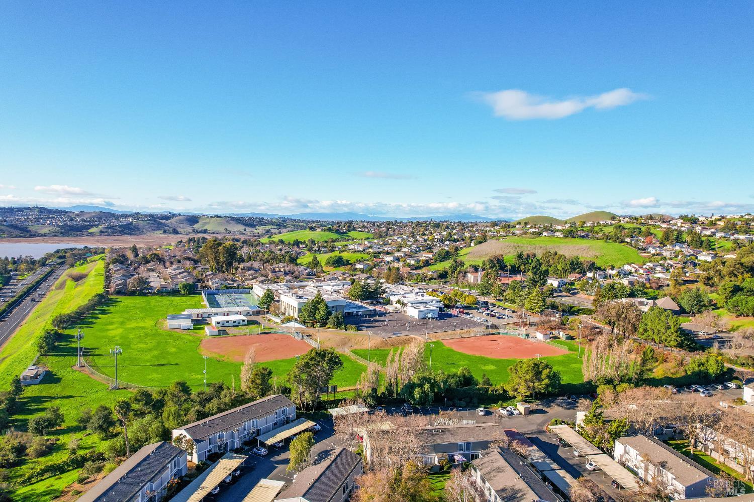 Detail Gallery Image 2 of 50 For 900 Southampton Rd #24,  Benicia,  CA 94510 - 3 Beds | 1/1 Baths