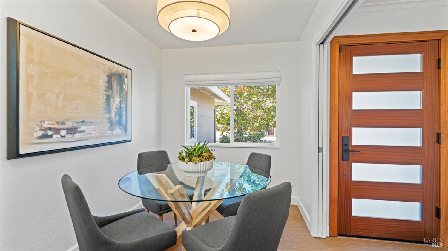 Detail Gallery Image 22 of 47 For 739 Tamarack Dr, San Rafael,  CA 94903 - 3 Beds | 2 Baths