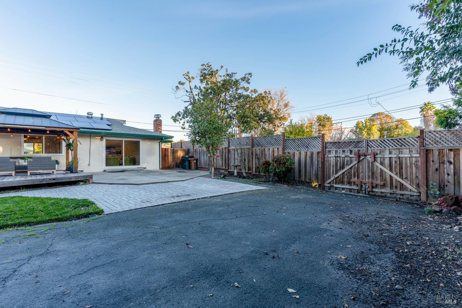 Detail Gallery Image 50 of 66 For 935 Mohr Ln, Concord,  CA 94518 - 3 Beds | 2 Baths