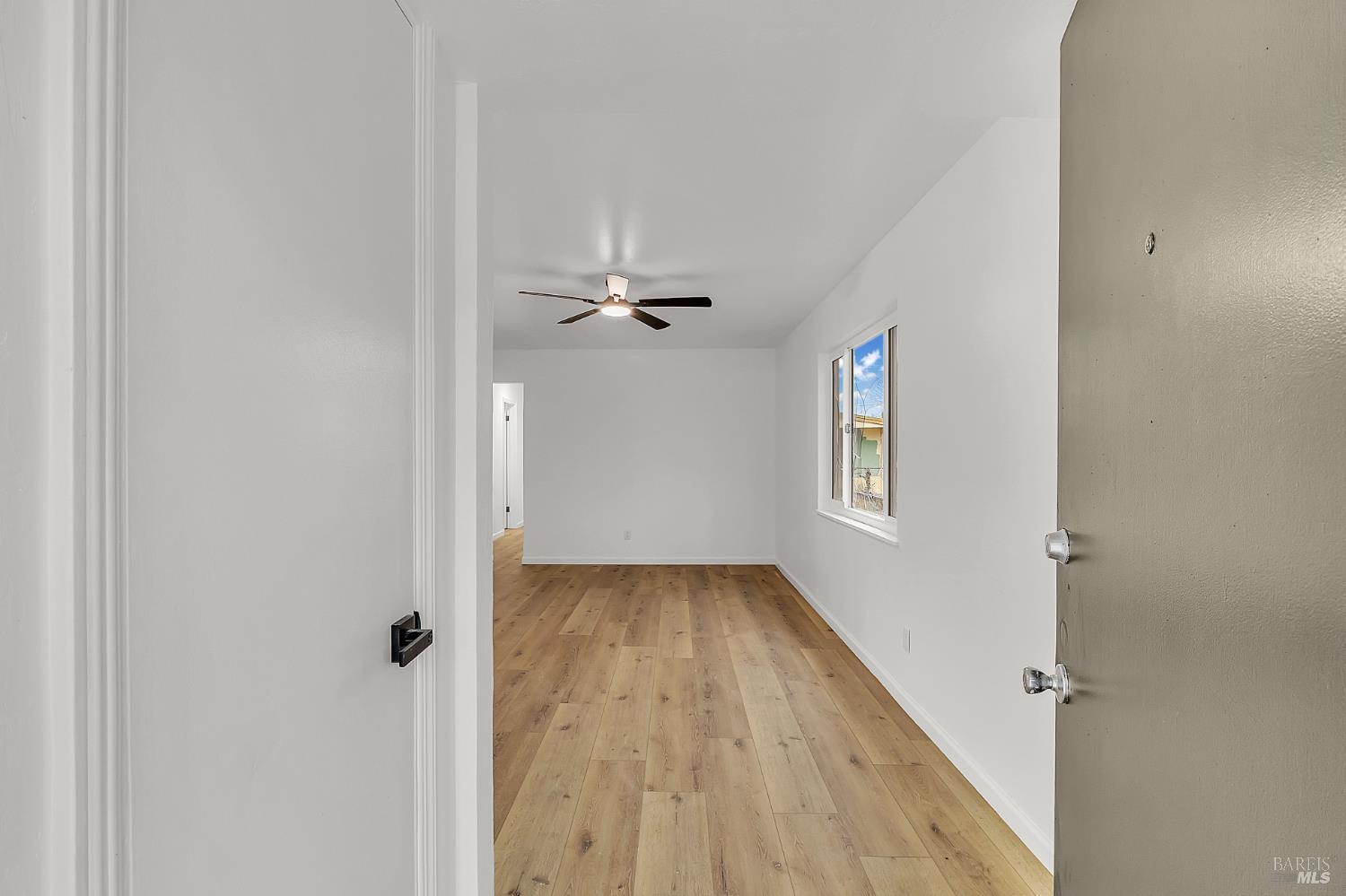 Detail Gallery Image 4 of 21 For 1517 2nd St, Richmond,  CA 94801 - 3 Beds | 1 Baths