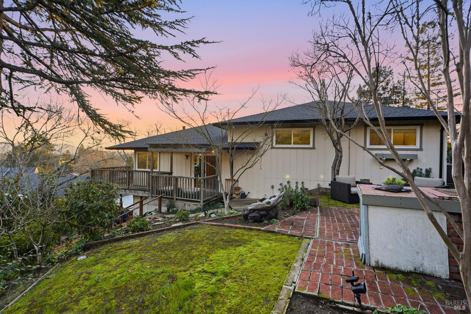 Detail Gallery Image 59 of 68 For 1814 Saint Francis Rd, Santa Rosa,  CA 95409 - 3 Beds | 2 Baths