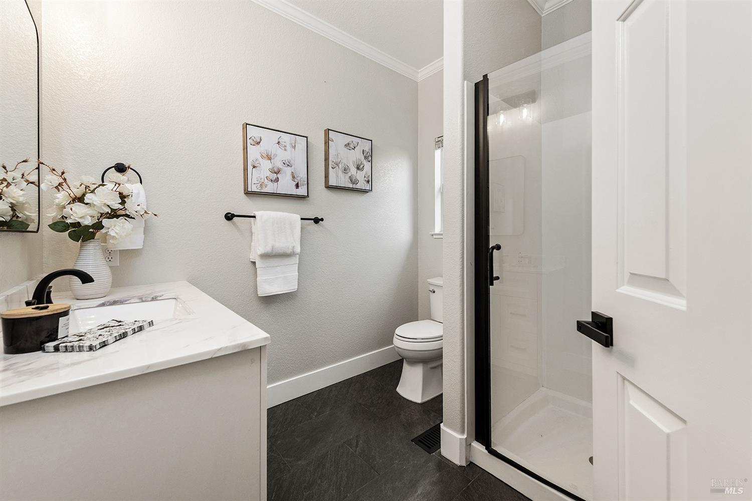 Detail Gallery Image 18 of 44 For 5426 Spring Lake Ct, Santa Rosa,  CA 95409 - 5 Beds | 3 Baths