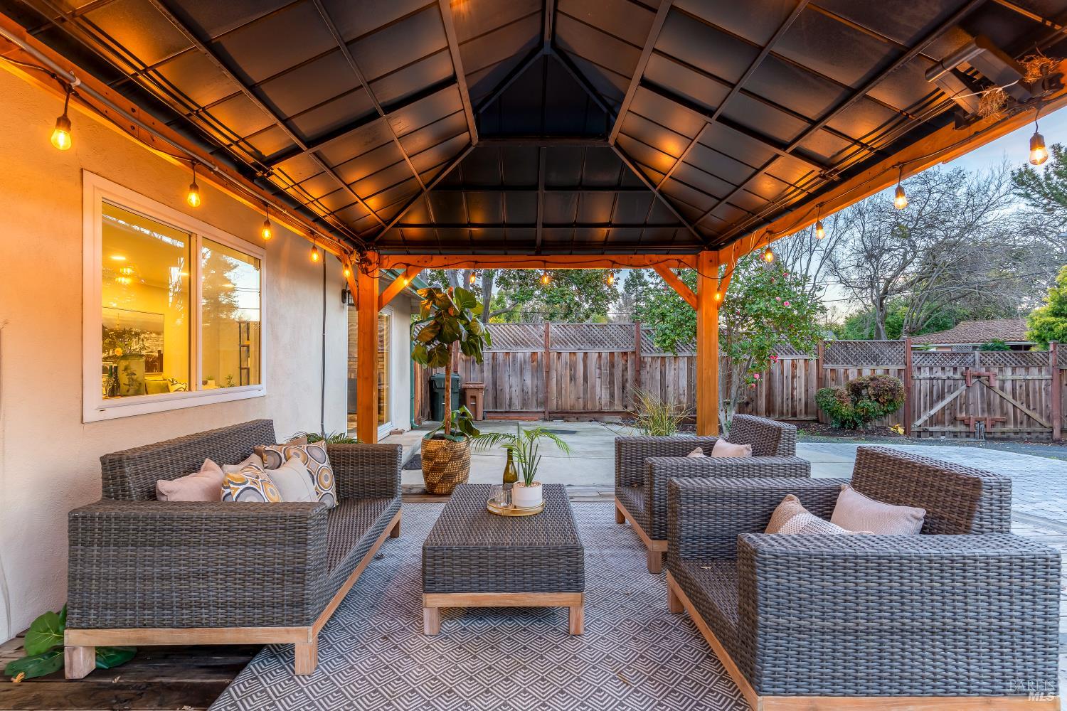 Detail Gallery Image 44 of 66 For 935 Mohr Ln, Concord,  CA 94518 - 3 Beds | 2 Baths