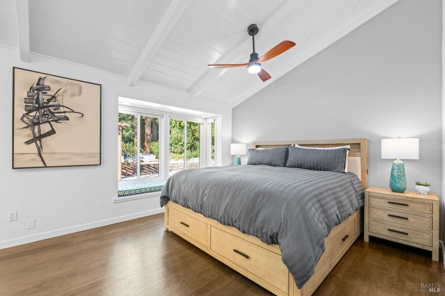 Detail Gallery Image 15 of 37 For 71 Convent Ct, San Rafael,  CA 94901 - 3 Beds | 2 Baths