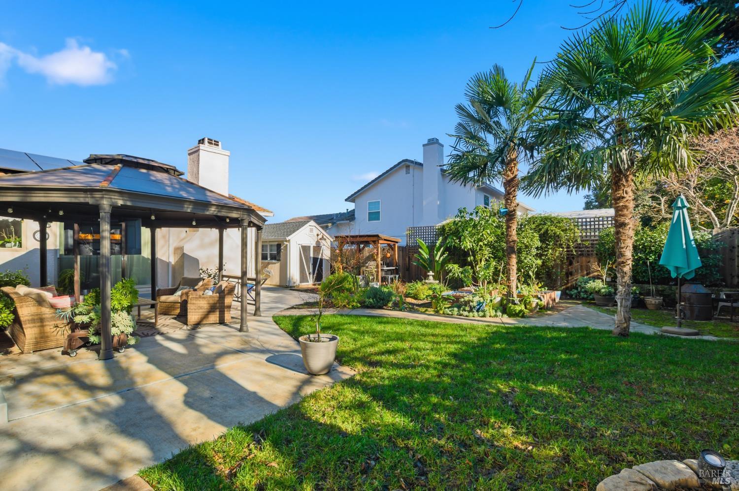 Detail Gallery Image 30 of 38 For 442 Stonewood Dr, Vacaville,  CA 95687 - 4 Beds | 2/1 Baths