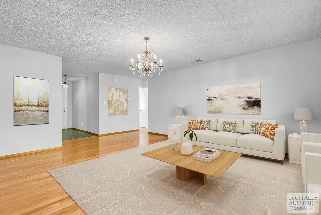 Detail Gallery Image 11 of 54 For 737 Linwood St, Vacaville,  CA 95688 - 3 Beds | 2 Baths