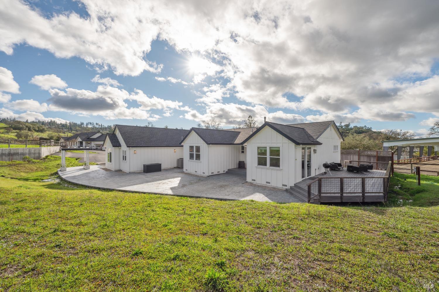 Detail Gallery Image 22 of 71 For 1840 Riebli Rd, Santa Rosa,  CA 95404 - 6 Beds | 5/2 Baths