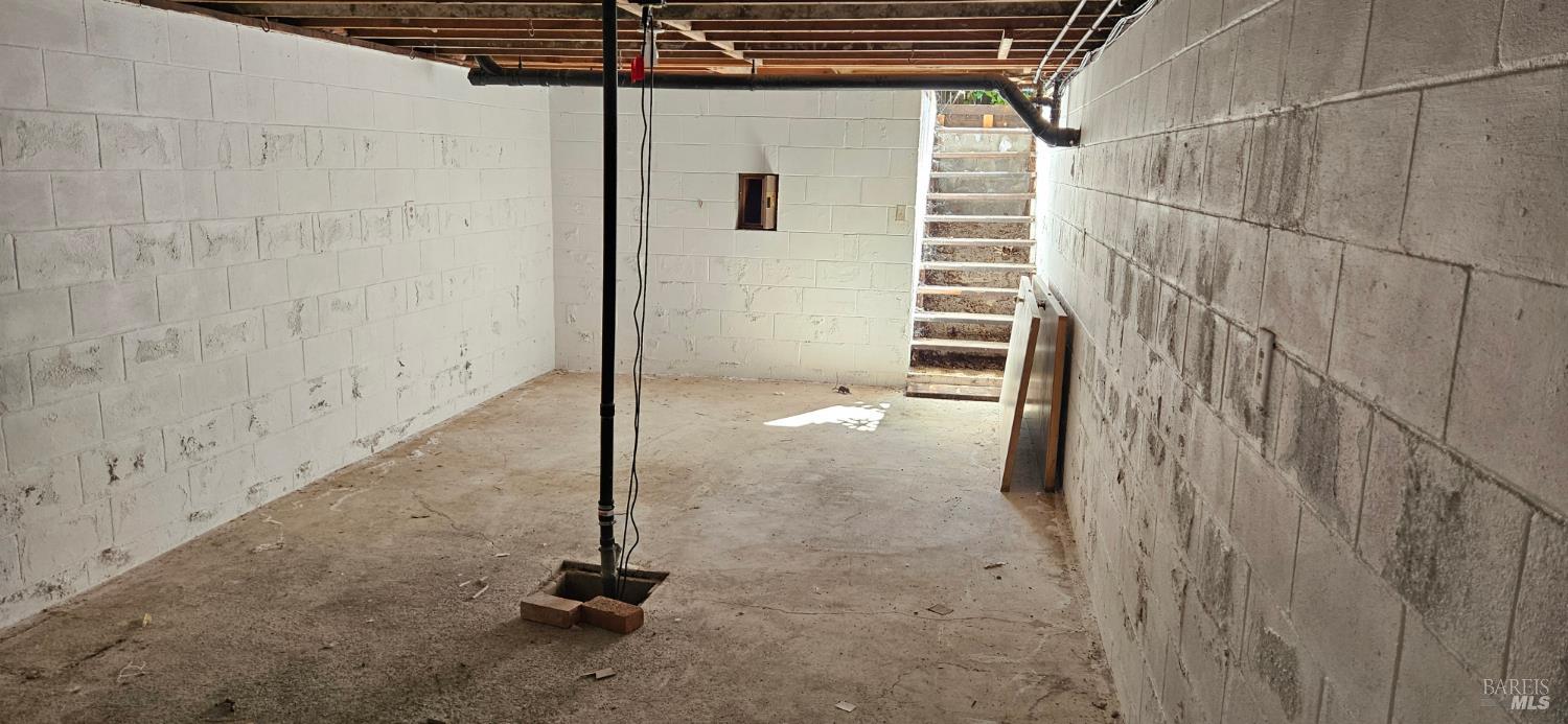 Detail Gallery Image 36 of 41 For 523 Center St, Healdsburg,  CA 95448 - 3 Beds | 2 Baths