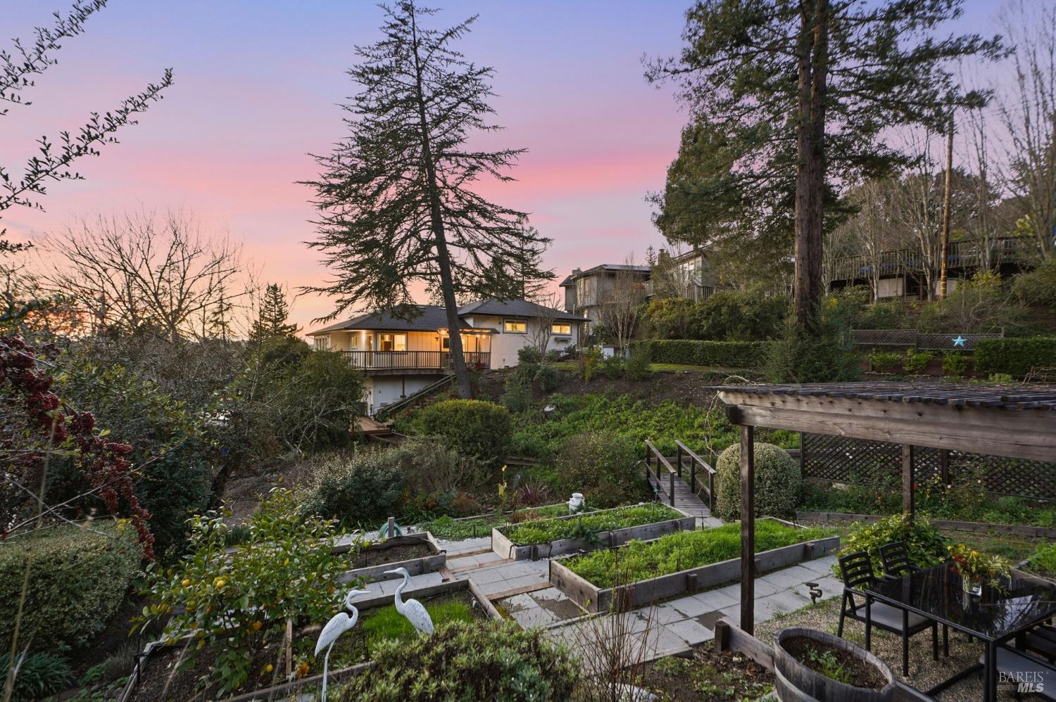 Detail Gallery Image 63 of 68 For 1814 Saint Francis Rd, Santa Rosa,  CA 95409 - 3 Beds | 2 Baths