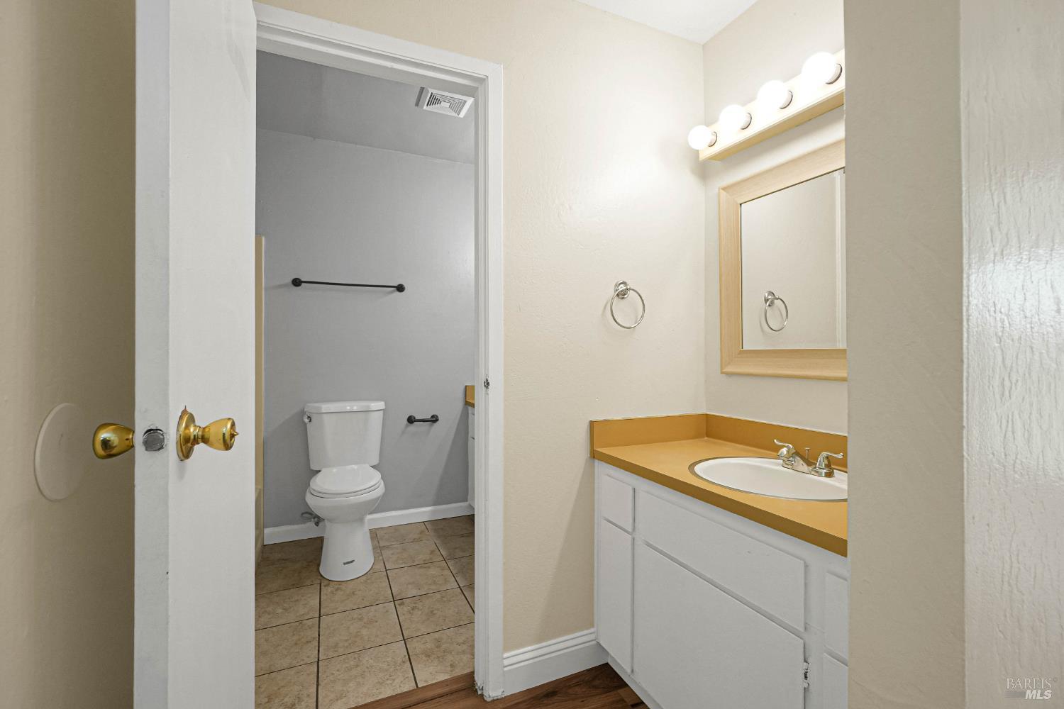 Detail Gallery Image 31 of 50 For 900 Southampton Rd #24,  Benicia,  CA 94510 - 3 Beds | 1/1 Baths