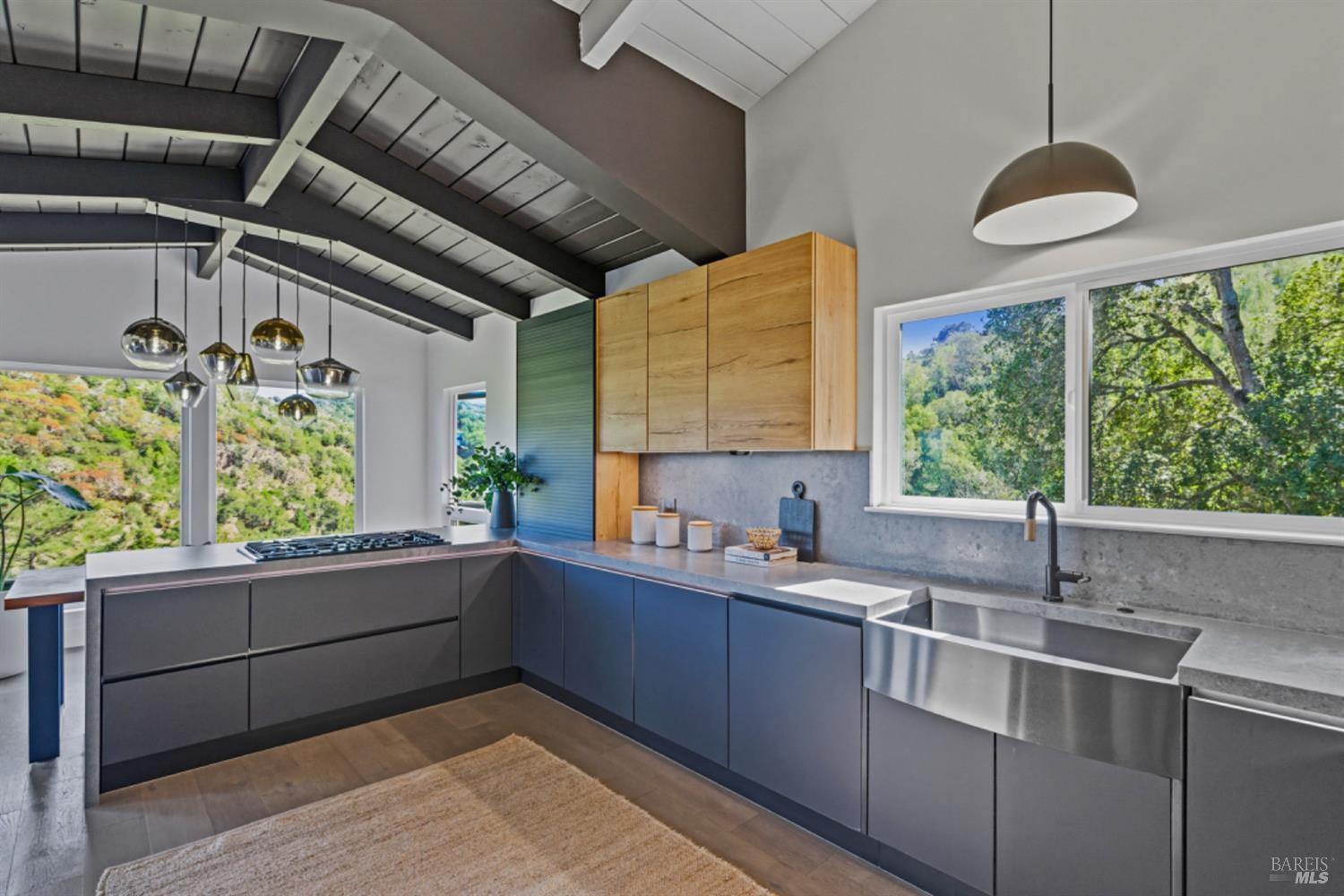 Detail Gallery Image 18 of 78 For 80 Pinto Ln, Novato,  CA 94947 - 4 Beds | 2/1 Baths