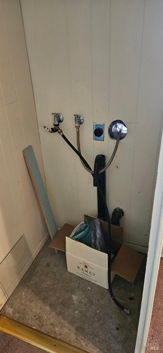 Detail Gallery Image 24 of 41 For 523 Center St, Healdsburg,  CA 95448 - 3 Beds | 2 Baths