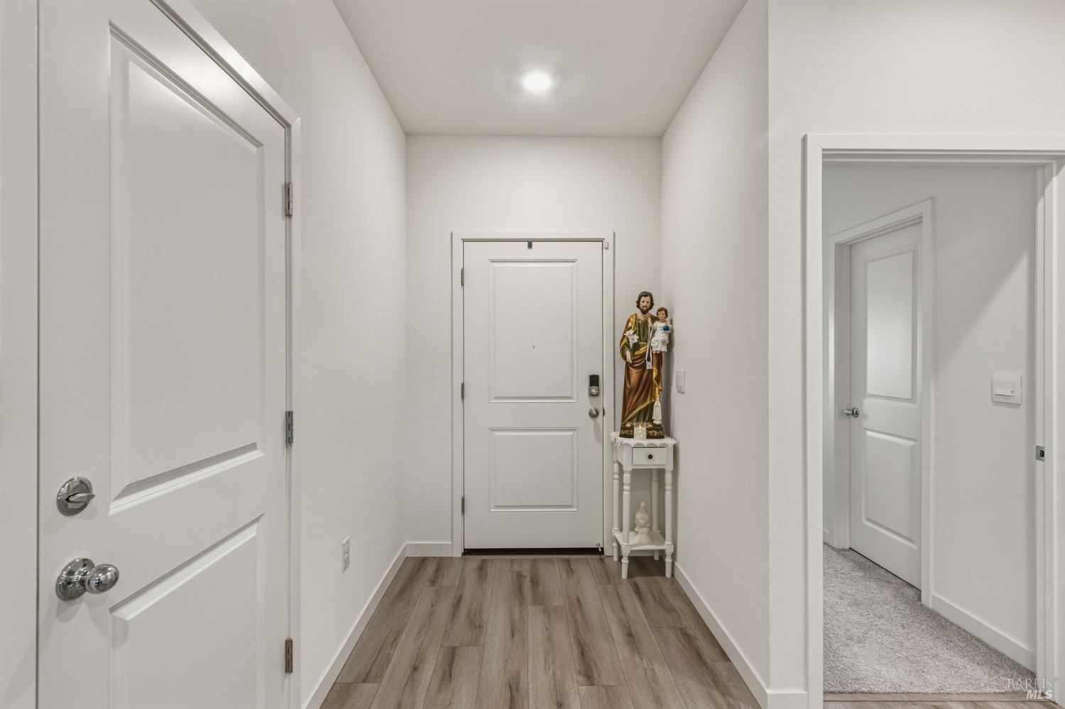 Detail Gallery Image 5 of 52 For 525 Fruit Tree Rd, Dixon,  CA 95620 - 3 Beds | 2 Baths