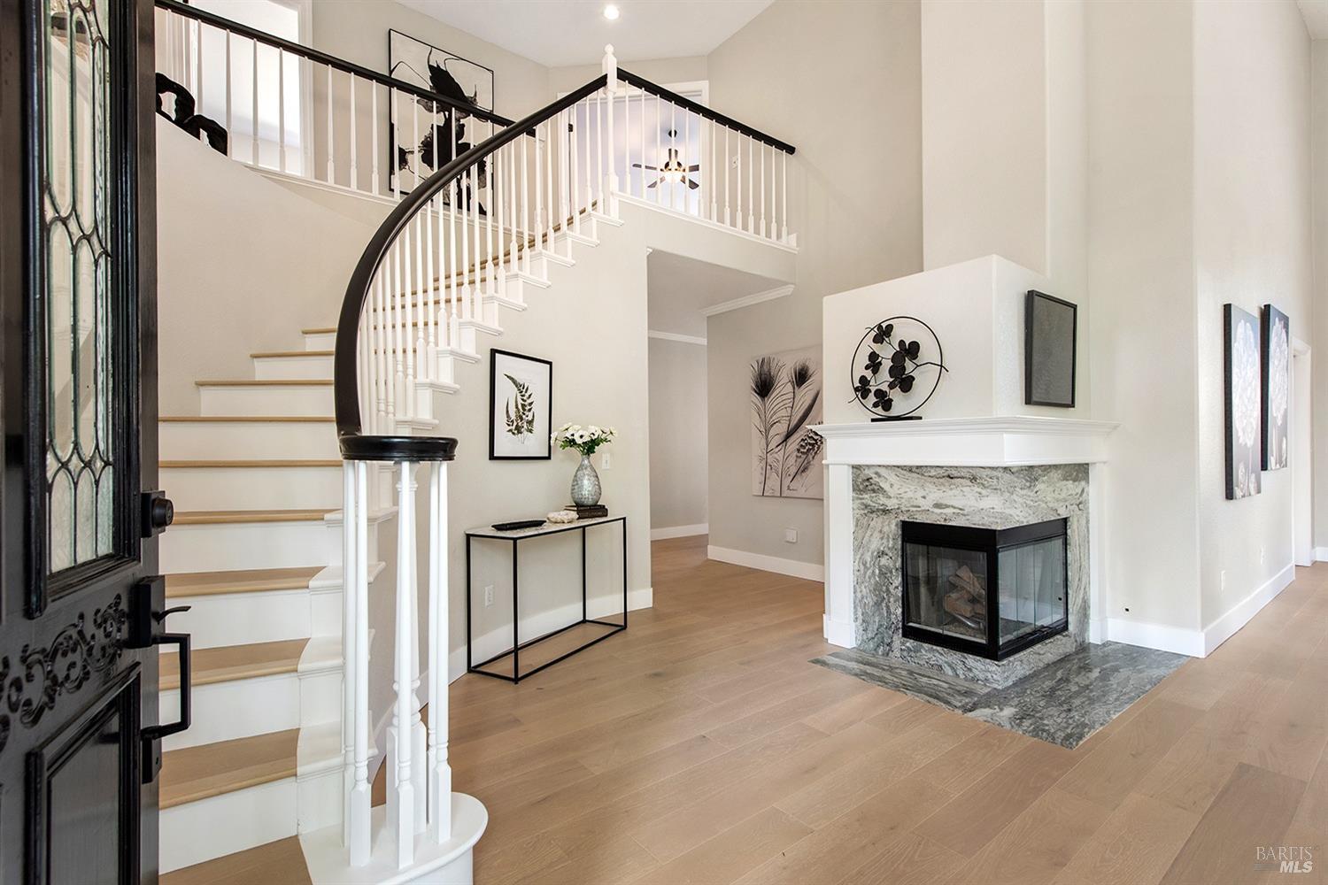 Detail Gallery Image 2 of 44 For 5426 Spring Lake Ct, Santa Rosa,  CA 95409 - 5 Beds | 3 Baths